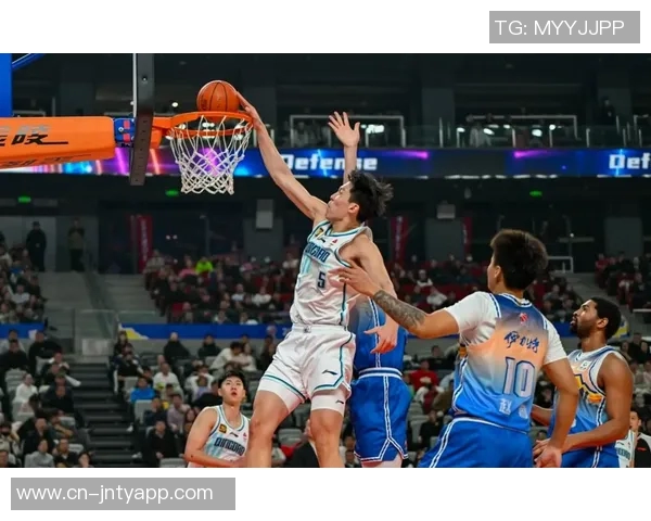 杨瀚森目前状态不佳期待明年四月能顺利进入球队轮换阵容