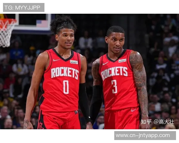 杰伦格林首次以替补身份出战坚信努力终将带来成功与成长